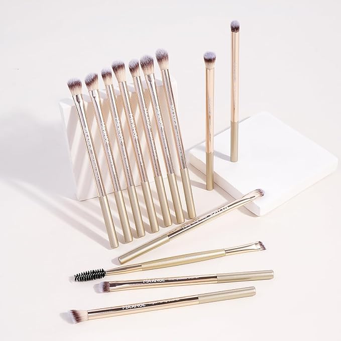 MAANGE 13 Pcs Makeup Brushes with Bag, Multi-functional Eye Makeup Brush Set Professional Blending Eyeshadow Concealer Eyebrows Eyeliner (Gold)