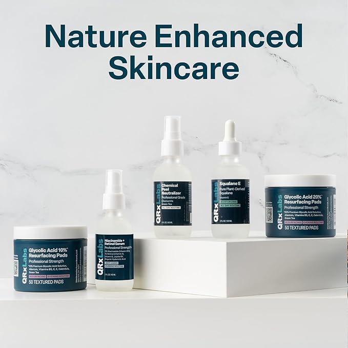 QRxLabs Salicylic & Glycolic Acid Pads (2% Salicylic & 10% Glycolic) - 50 Count Jar - Exfoliating Pads for Acne & Bacne Treatment with Vitamins B5, C & E & Calendula & Green Tea