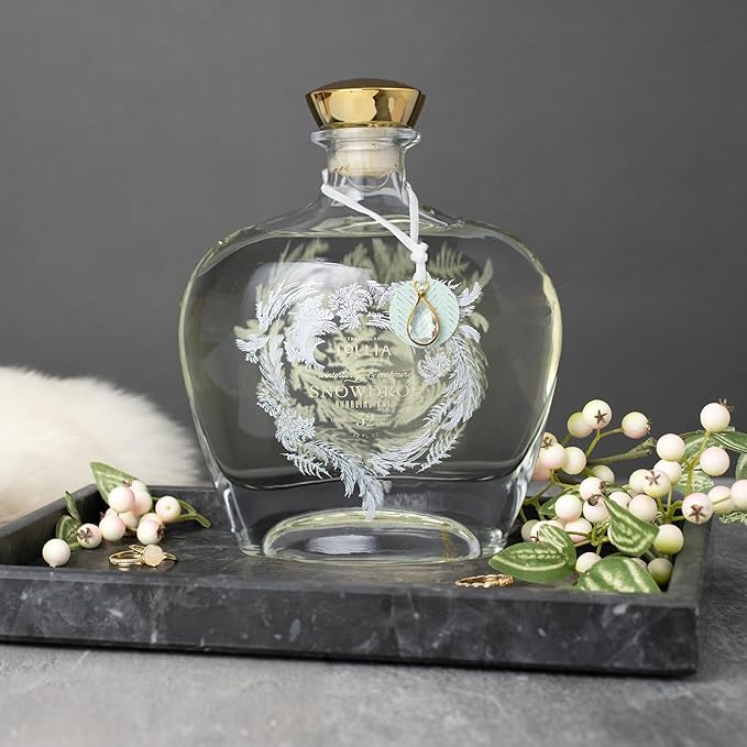 Lollia Snowdrop Bubble Bath, 22 fl oz, 650 ml, Winterberry & Cashmere Fragrance, Luxury Hydrating Women's Bubbling Bath Soap, Delicate & Relaxing Scented Skin Care