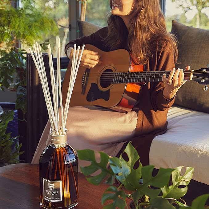 Dr. Vranjes - Oud Nobile 2500 ml Diffuser + Double Pack of White Sticks (3 Pieces Bundle)- Luxury Home Fragrance, Made in Italy, Main Scent: Oriental, Olfactory Pyramid: Bergamot, Oud, Myrrh