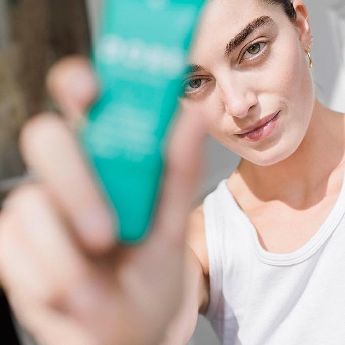 Doré - Le Cleanser Gel to Milk Daily Face Cleanser | Gentle Hydrating Cleaner for Dry & Sensitive Skin | Makeup Remover for Women & Men for Face (1 fl oz | 30 ml)