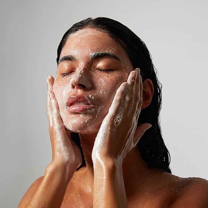 OUAI Detox Facial Cleanser - Deep Cleansing Face Wash with Glycolic Acid, Niacinamide & PHA - Removes Sweat, Dirt & Oil Without Drying - Gentle Face Cleanser for Post-Workout (7.8 Fl Oz)