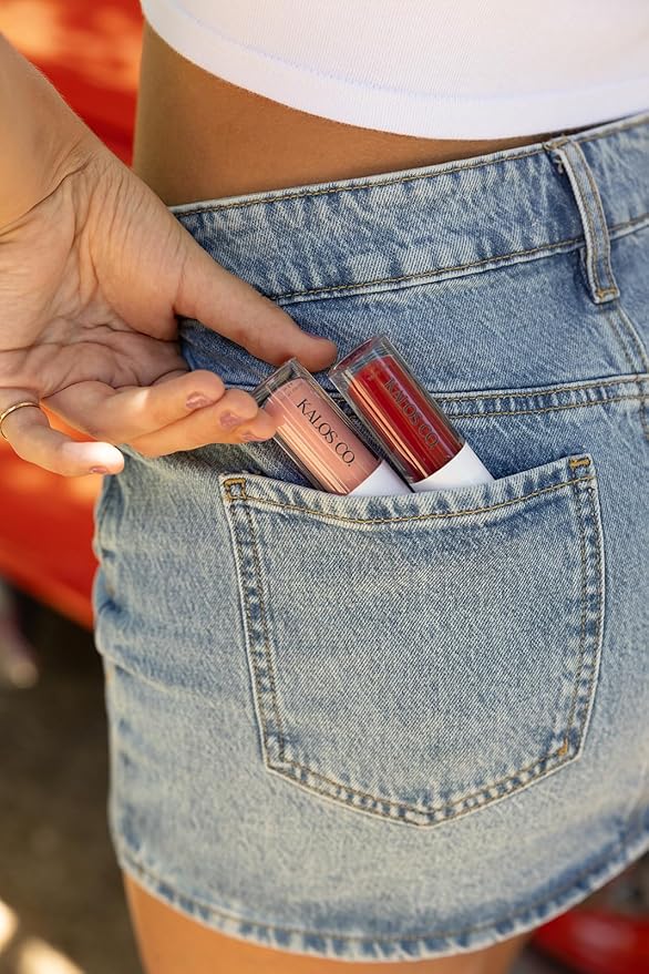 Tinted Lip Oil with Tallow & Lanolin – Hydrating Balm-Gloss Hybrid with Cherry Seed Oil & Castor Oil – Natural Mineral Pigments, Nourishing Moisture, Non-Sticky Shine (5 Shades) (Poppy)