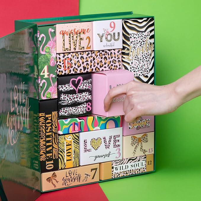 Mother's Day Gifts for Mom Pamper Time Holiday Beauty spa kit, Surprise Gift box spa for Teen Girls, 20 PCS Gifts Basket Beauty Advent Calendar Gifts for Women Holiday Kit Surprise Bath & Body Box