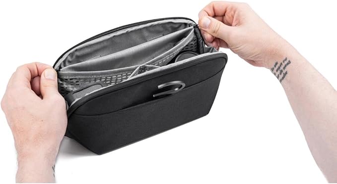 Peak Design Small Wash Pouch, Black, Weatherproof Travel Toiletry Bag, Upright or Hanging Toiletry Kit with Pockets, Magnetic Toothbrush Pocket, Wide UltraZip Opening, Toiletry Bag for Men and Women
