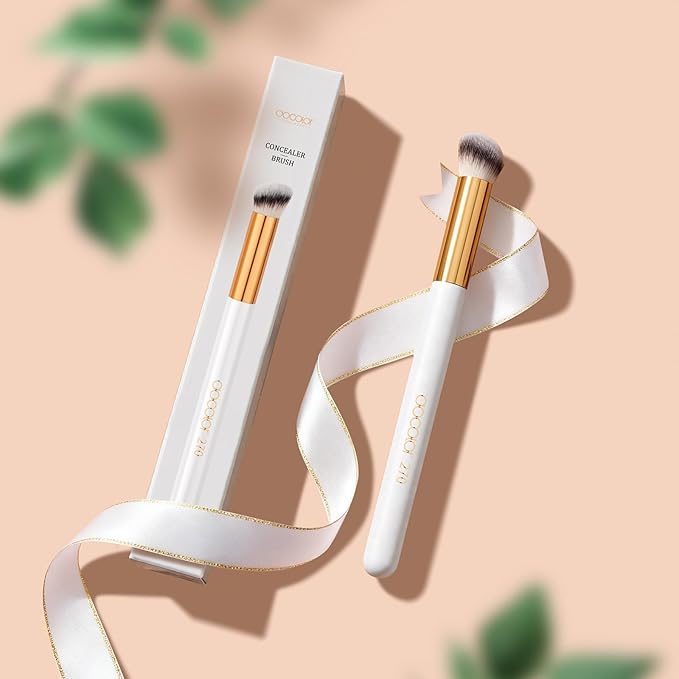 docolor Concealer Brush 270 Angled Concealer Brushes Under Eye Mini Angled Flat Top Kabuki Nose Contour Brush for Concealing Blending Setting
