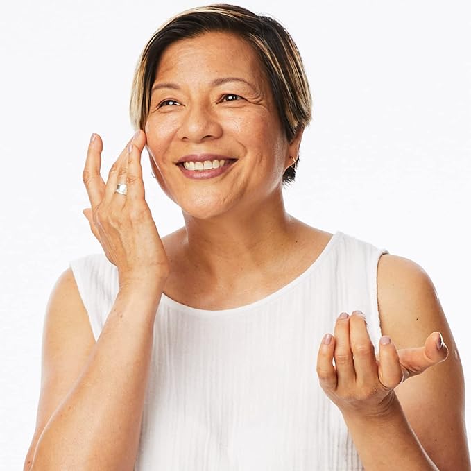 Boom Gold ™ Lightweight & Luxurious Facial Oil with Organic Ingredients for a Softer, Smoother, More Luminous Skin, with Kukui Nut & Frankincense Oil, Boom Beauty by Cindy Joseph (0.5 Oz)