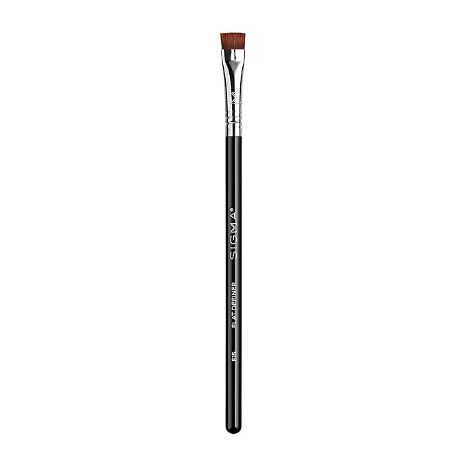 Sigma Beauty E15 Flat Definer Brush – Flat-Angled Professional Makeup Brush for Sharp, Defined Makeup Application, Eyeliner Brush Adapts to Liquid, Gel, & Powder Eye Makeup (1 Brush)