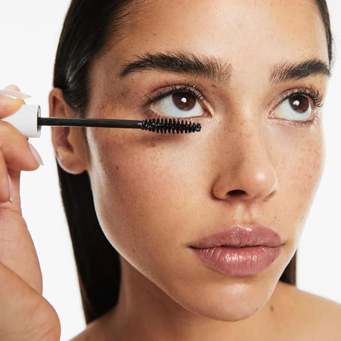 Long Lash Mascara – Smudge-Proof, Lash-Boosting Mascara with Growth Serum – Instant Length & Volume – Clean, Vegan, and Natural Ingredients – 3mL