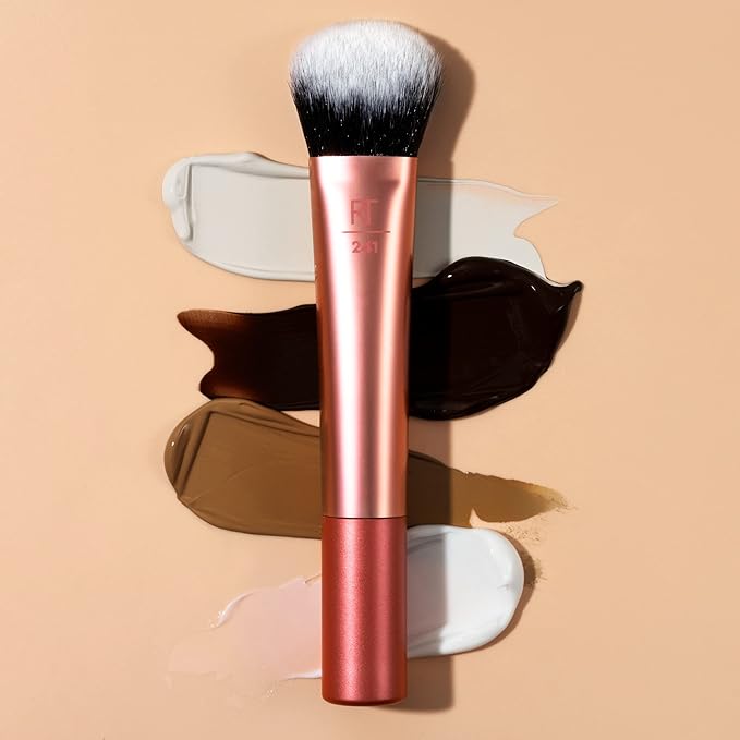 Real Techniques Seamless Complexion Makeup Brush, For Foundation, Primer, & Moisturizer, Multipurpose Foundation Brush Or Skincare Tool, Streak-Free, Buildable Coverage & Natural Finish, 1 Count