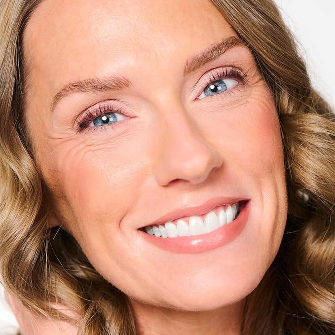 Effortless Lips 3-in-1 everyday sheer-buildable lip formula (Daisy, 0.06oz)