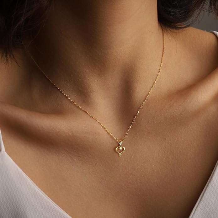 Dainty Gold Heart Necklace for Women - 14K Gold/Silver Plated Cute Heart Handmade Disc Circle Bee Choker Adjustable Necklace for Women Trendy Jewelry