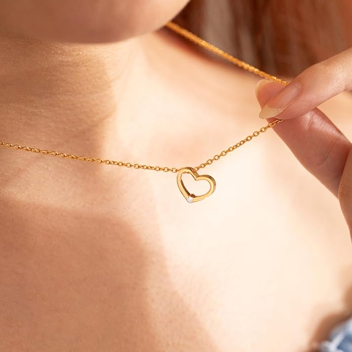 Dainty Gold Heart Necklace for Women - 14K Gold/Silver Plated Cute Heart Handmade Disc Circle Bee Choker Adjustable Necklace for Women Trendy Jewelry