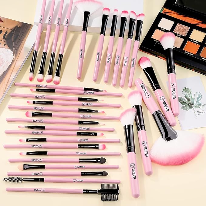 Makeup Brushes, VANDER 32pcs Makeup Brush Set Professional Soft Synthetic Foundation powder concealer blending Make up Brushes, eye shadow blush face brush set, Pink