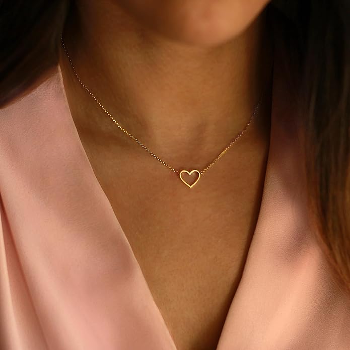 Dainty Gold Heart Necklace for Women - 14K Gold/Silver Plated Cute Heart Handmade Disc Circle Bee Choker Adjustable Necklace for Women Trendy Jewelry