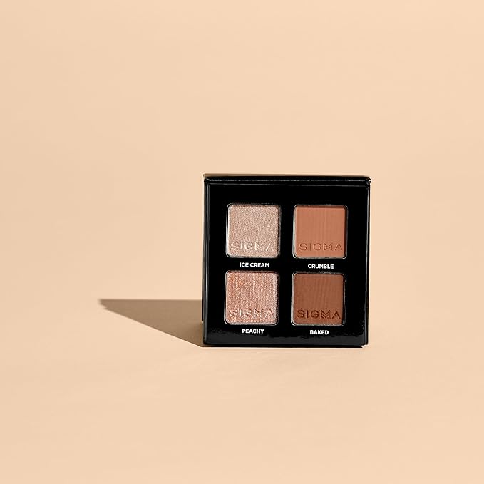 Sigma Beauty Quad Eyeshadow Palette – Makeup Eyeshadow Quad with a Buttery Soft Formula and Buildable, Blendable Shades for a Flawless Eye Look, Designed for All Day Wear (Peach Pie)