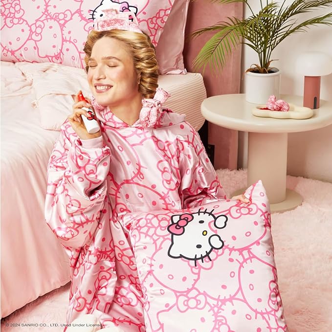 Kitsch x Hello Kitty (Pink Kitty Faces) - Satin Pillowcase with Zipper for Hair and Skin, Softer Than Silk Pillow Case, Cooling Pillow Cover, Machine Washable, Queen/Standard (19x26)