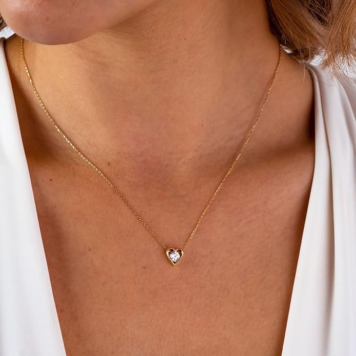 Dainty Gold Heart Necklace for Women - 14K Gold/Silver Plated Cute Heart Handmade Disc Circle Bee Choker Adjustable Necklace for Women Trendy Jewelry