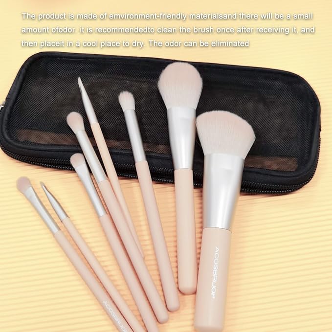 Makeup Brush Set, 8 Piece Cosmetic Brushes with Delicacy Case
