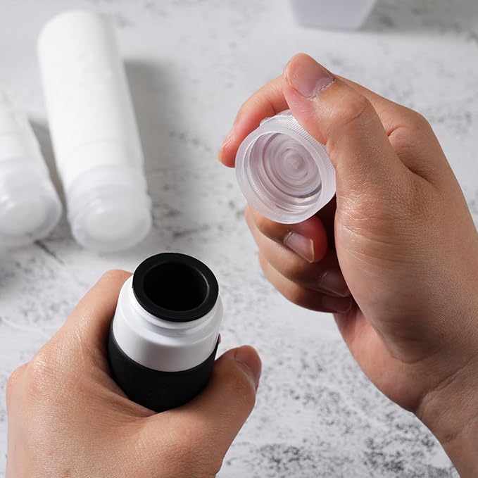 18 Pack travel Bottles for Toiletries, TSA Approved Silicone Travel Containers Leak Proof Refillable Travel Accessories for Shampoo Conditioner Lotion Body Wash(Multicolored G)