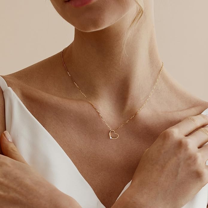 Dainty Gold Heart Necklace for Women - 14K Gold/Silver Plated Cute Heart Handmade Disc Circle Bee Choker Adjustable Necklace for Women Trendy Jewelry