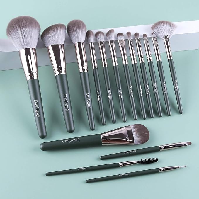 Makeup Brushes, Daubigny 16Pcs Complete Green Premium Synthetic Makeup Brush Set with Professional Foundation Brushes Powder Concealers Eye shadows Blush Makeup Brush for Perfect Makeup