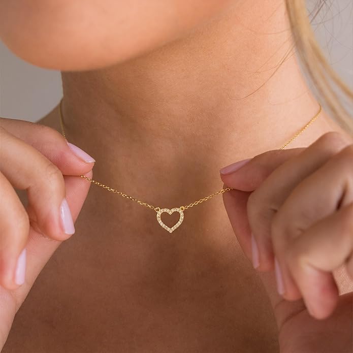 Dainty Gold Heart Necklace for Women - 14K Gold/Silver Plated Cute Heart Handmade Disc Circle Bee Choker Adjustable Necklace for Women Trendy Jewelry