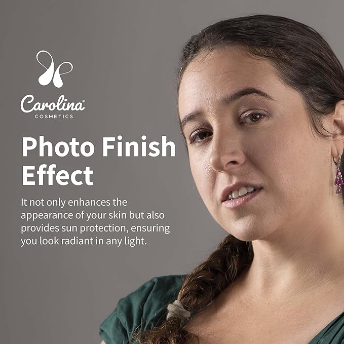 Plant-Based Foundation in Clay Shade - Hydrating, Pore-Minimizing & Buildable Coverage - Vegan, Non-GMO, Gluten-Free, Paraben-Free - Sun Protection - 1Fl Oz