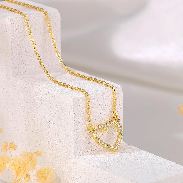 Dainty Gold Heart Necklace for Women - 14K Gold/Silver Plated Cute Heart Handmade Disc Circle Bee Choker Adjustable Necklace for Women Trendy Jewelry