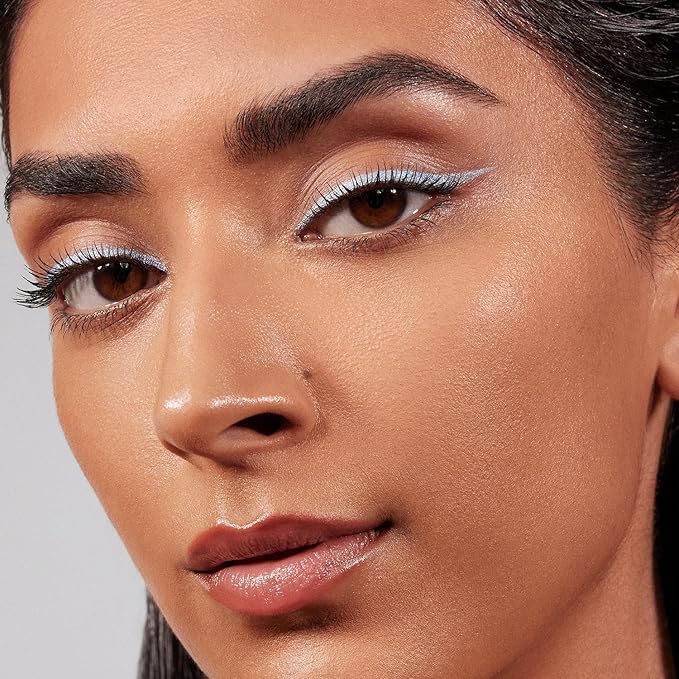 Morphe Lightform Dewy Foundation - Extended Hydration Foundation Makeup with a Lasting, Natural Radiant Finish - Long-Wearing Formula with Buildable, Medium Coverage - Tan 19C (1.01 fl oz)