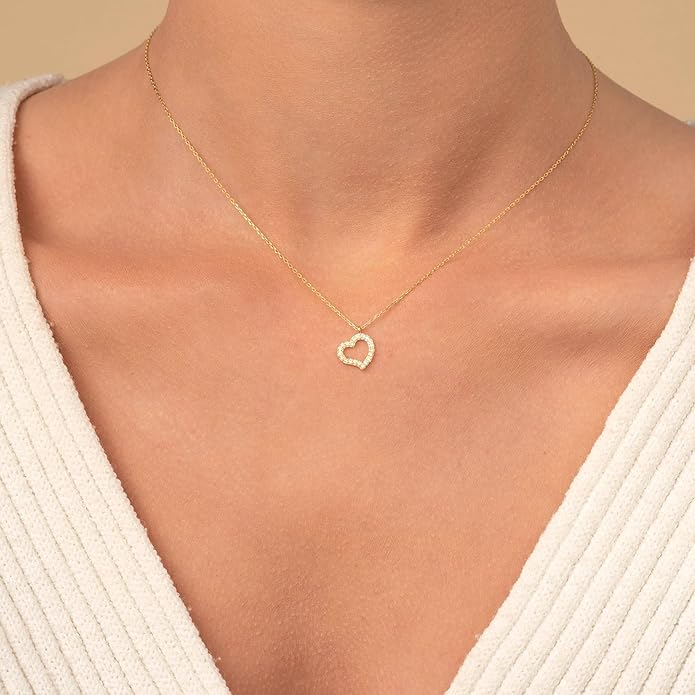 Dainty Gold Heart Necklace for Women - 14K Gold/Silver Plated Cute Heart Handmade Disc Circle Bee Choker Adjustable Necklace for Women Trendy Jewelry