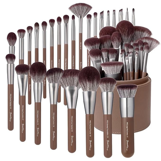 Bueart Design 26 Pcs Chocolate-colored Gift Makeup Brushes Set with Extra Large Holder,Elegant Make up Brushes for Foundation,Face Blending Powder, Contour, Highlight, Concealer, Eyeshadow