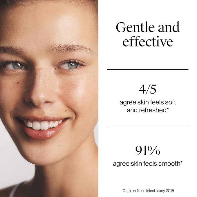 Neutrogena Hydro Boost Hydrating Face Wash & Makeup Remover, Gentle Facial Cleanser Gel with Hyaluronic Acid, Locks Moisture for Soft Supple Skin, Hypoallergenic, Oil-Free, Soap-Free, 7.8 fl oz