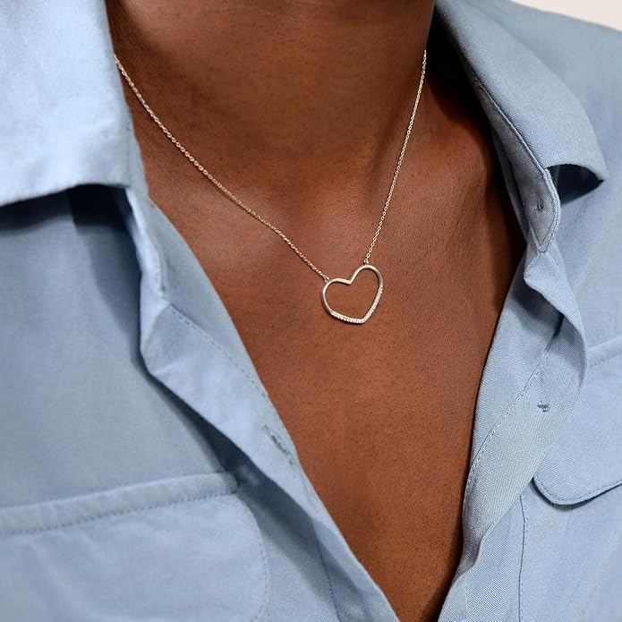 Dainty Gold Heart Necklace for Women - 14K Gold/Silver Plated Cute Heart Handmade Disc Circle Bee Choker Adjustable Necklace for Women Trendy Jewelry