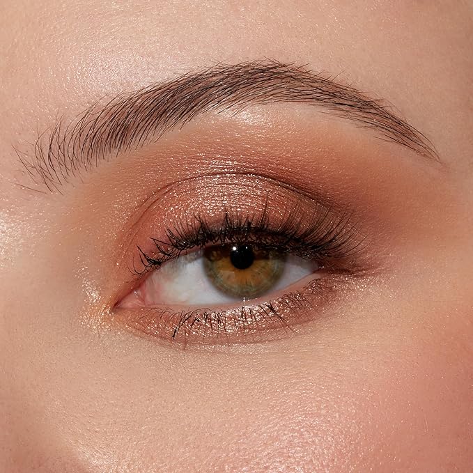 Sigma Beauty Quad Eyeshadow Palette – Makeup Eyeshadow Quad with a Buttery Soft Formula and Buildable, Blendable Shades for a Flawless Eye Look, Designed for All Day Wear (Peach Pie)