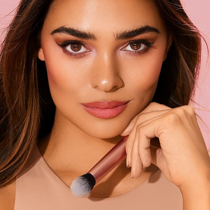 Real Techniques Expert Face Professional Foundation Makeup Brush for Even Streak Free Application, Dense Bristles For Buffing, Orange, 1 Count