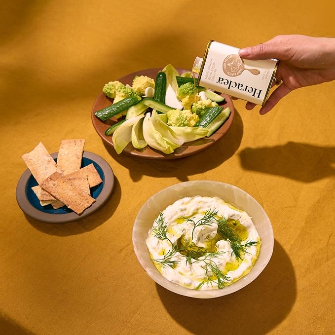 Heraclea - Garlic Infused - Extra Virgin Olive Oil - Organic Olive Oil - Extra Virgin - Cold Pressed - Polyphenol Rich EVOO - 5.9oz Bottle