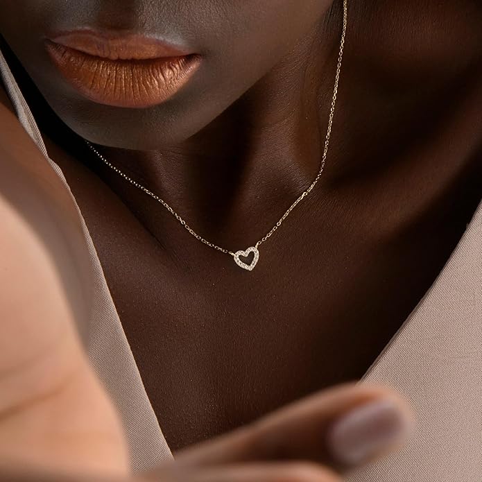 Dainty Gold Heart Necklace for Women - 14K Gold/Silver Plated Cute Heart Handmade Disc Circle Bee Choker Adjustable Necklace for Women Trendy Jewelry