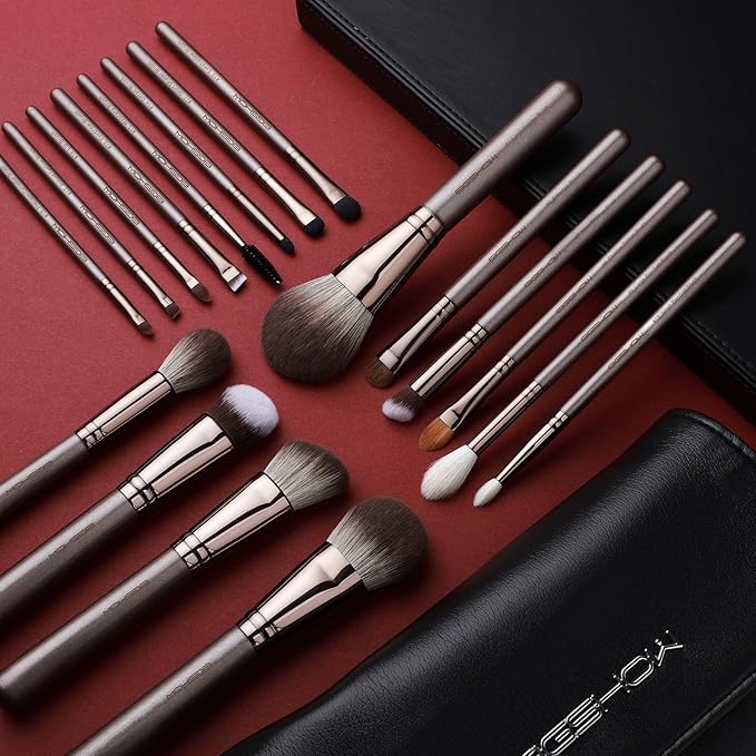 Professional Makeup Brush Set, Eigshow Makeup Brushes Perfect for Foundation Face Powder Blending Blush Bronzer Eyeliner Eye Shadow Brows with Case, Best Gift for Women, Travel Kit(PRO 18pcs Coffee)