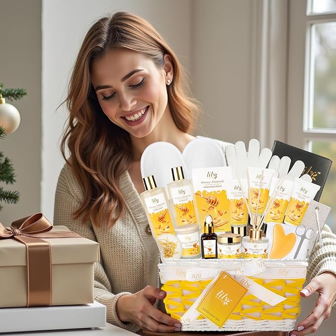 Mother's Day Gift for Mom - 21-Piece Luxury Bath & Body Gift Basket Set for Women, Spa Gift Basket Self Care & Pampering Gifts for Her | Christmas, Birthday Gifts, All Occasion Present with Bath Bomb