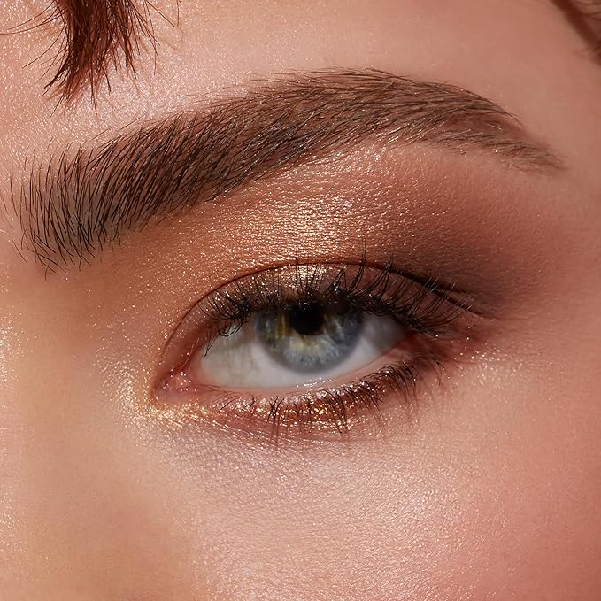 Sigma Beauty Quad Eyeshadow Palette – Makeup Eyeshadow Quad with a Buttery Soft Formula and Buildable, Blendable Shades for a Flawless Eye Look, Designed for All Day Wear (Crème Brûlée)