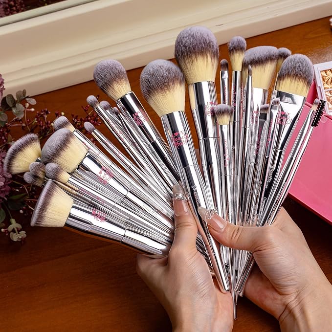 Bueart Design Christmas Gift 26Pcs Pro Makeup Brushes Set with Ultra Soft Dense Hair,Premium Quality Professional Make up Brushes For Foundation,Contour,Blush,Powder Makeup
